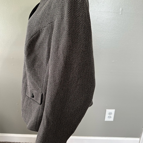 John Meyer collection women’s size 22W front zip jacket,‎ black, and white color - Picture 4 of 13